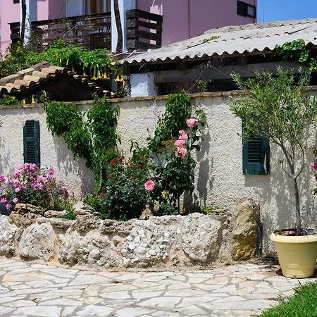 Harmony Corfu & Apartmán *